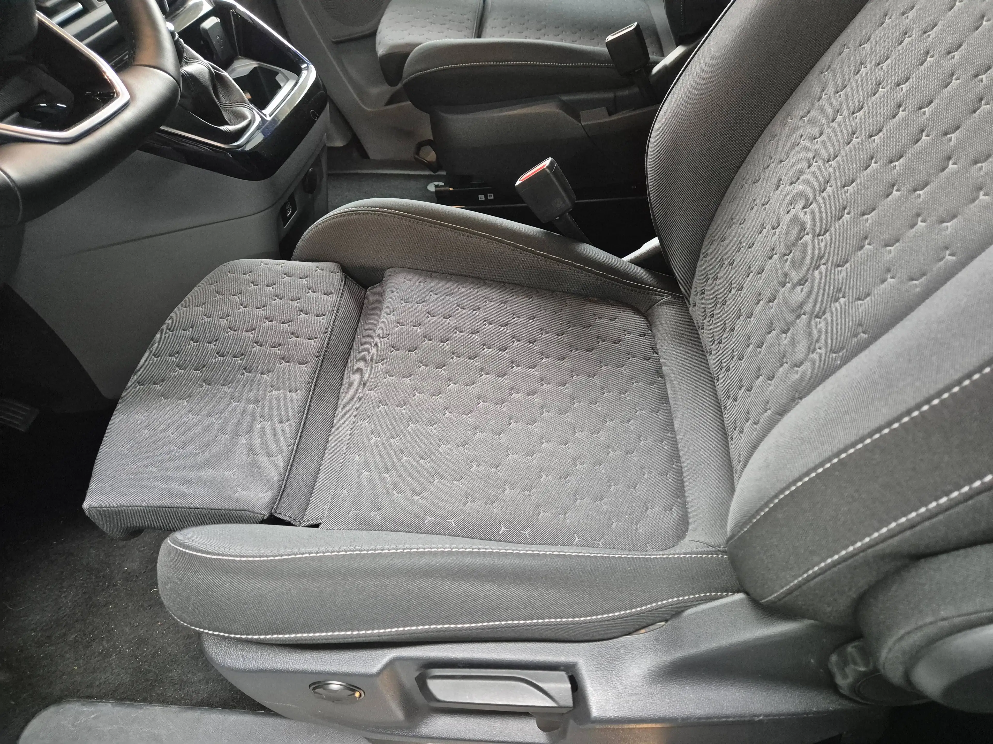 Ford Tourneo Custom 320 L2 Tourneo Titanium - LED - AHK - 8 Sitze - — photo 6