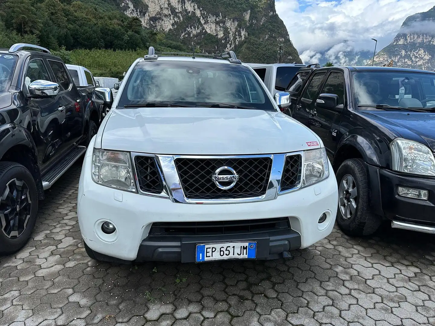Nissan Navara Double Cab 2.5 dCi LE 2.5 Blanco - 2