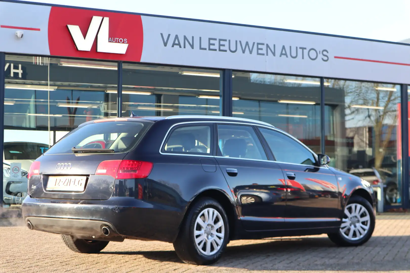 Audi A6 Avant 2.4 Pro Line Business | Automaat | APK 17-07 Blauw - 2