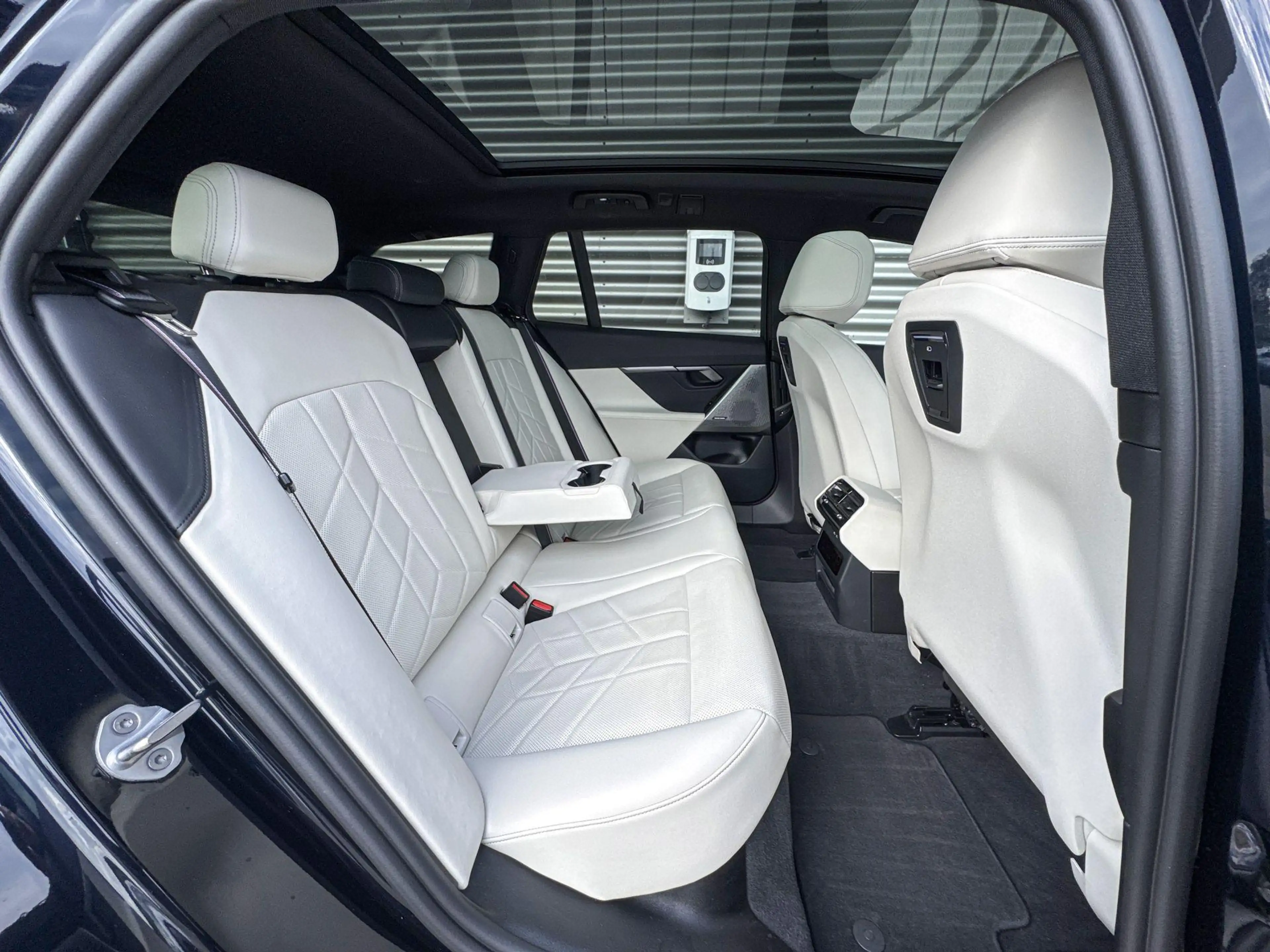 BMW 530 5-serie Touring 530e — photo 9
