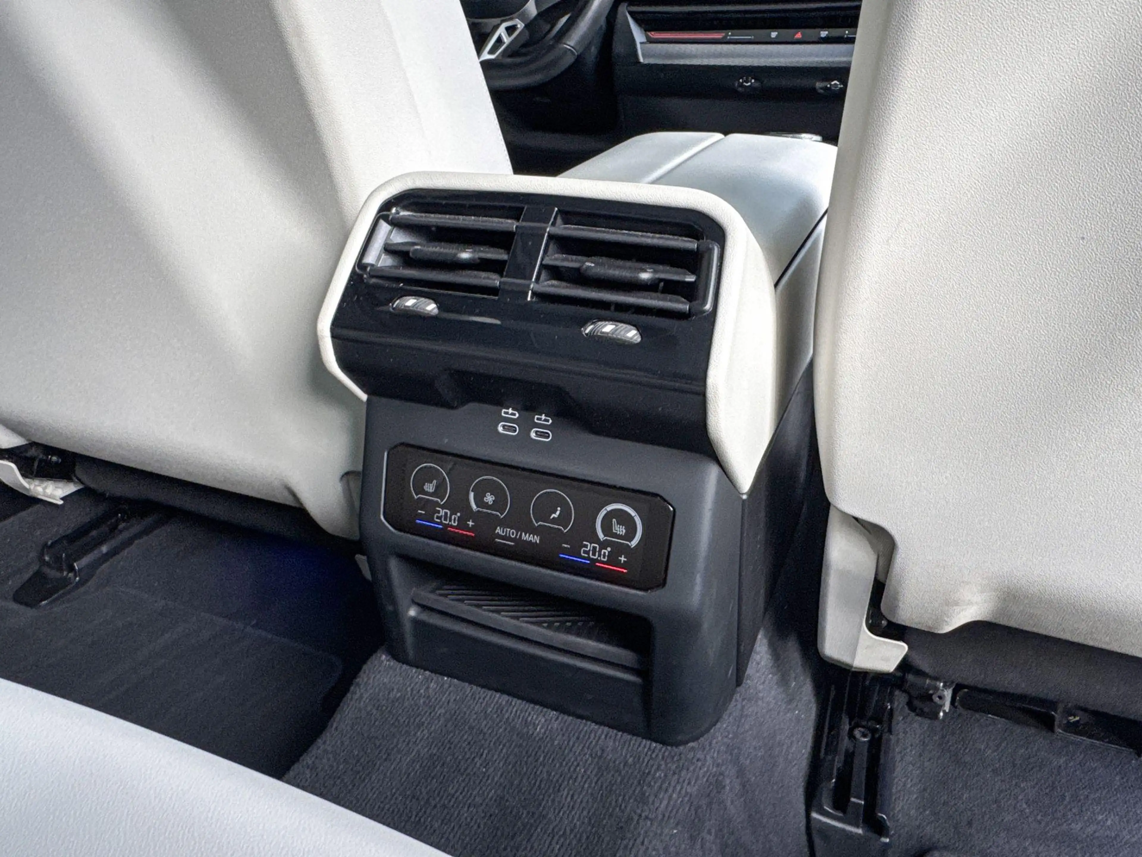 BMW 530 5-serie Touring 530e — photo 10