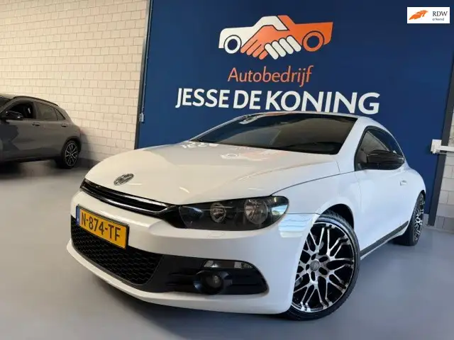 Volkswagen Scirocco 1.4 TSI / bj.2009 / kleur: wit / airco / half lede
