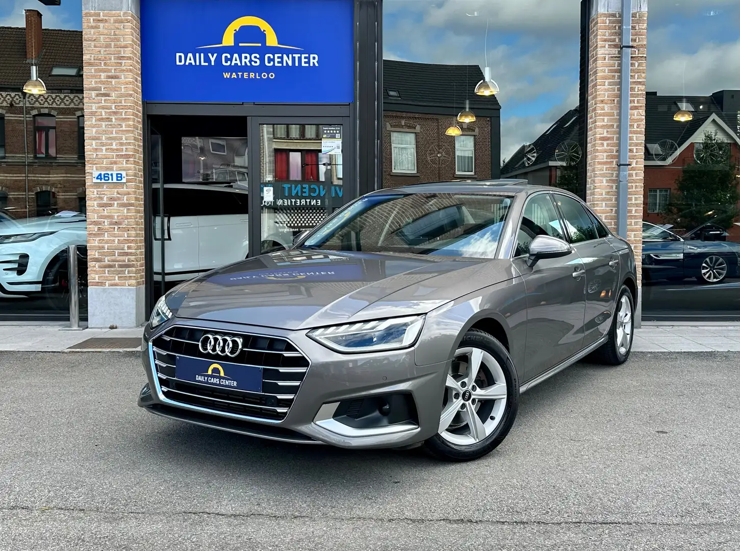 Audi A4 35 TFSI S tronic I Cuir I Toit - O I Led I Carplay Gris - 1