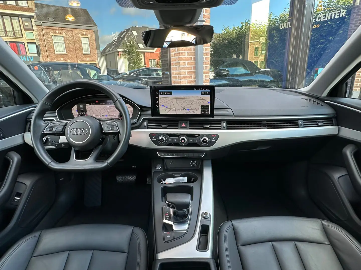 Audi A4 35 TFSI S tronic I Cuir I Toit - O I Led I Carplay Gris - 2