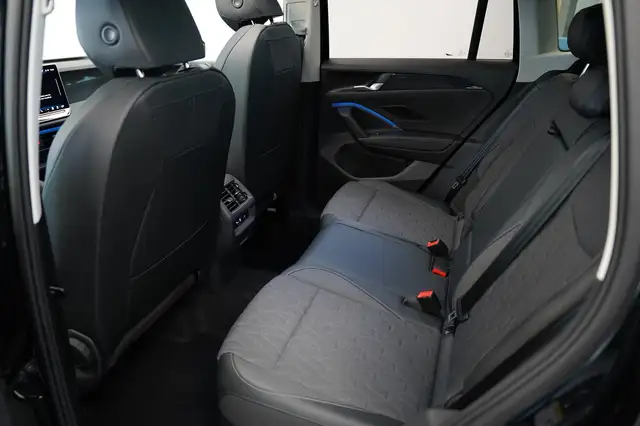 Volkswagen Tiguan view 22