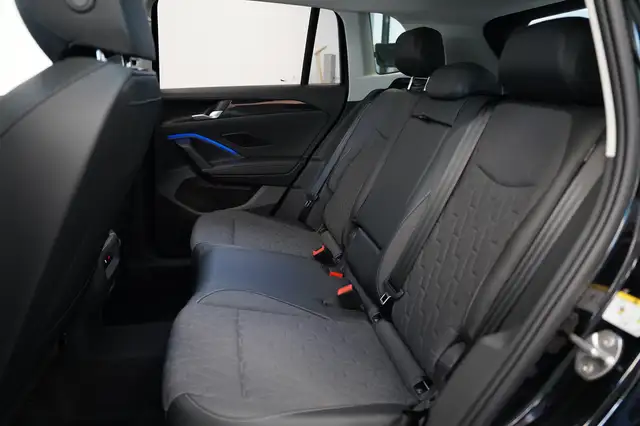 Volkswagen Tiguan view 21