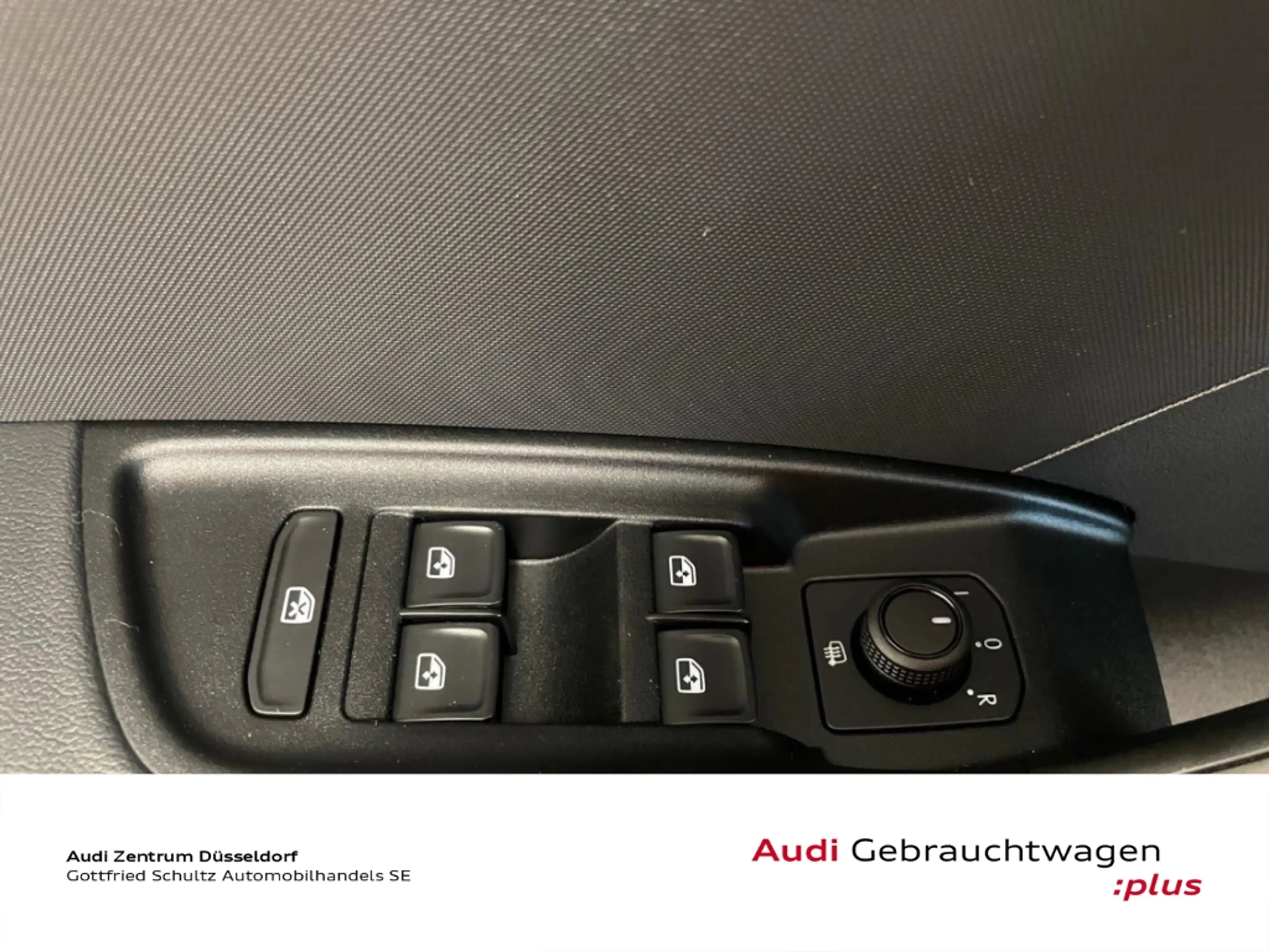 Audi A1 allstreet 30 TFSI S-LINE CARPLAY PDC LED — photo 11
