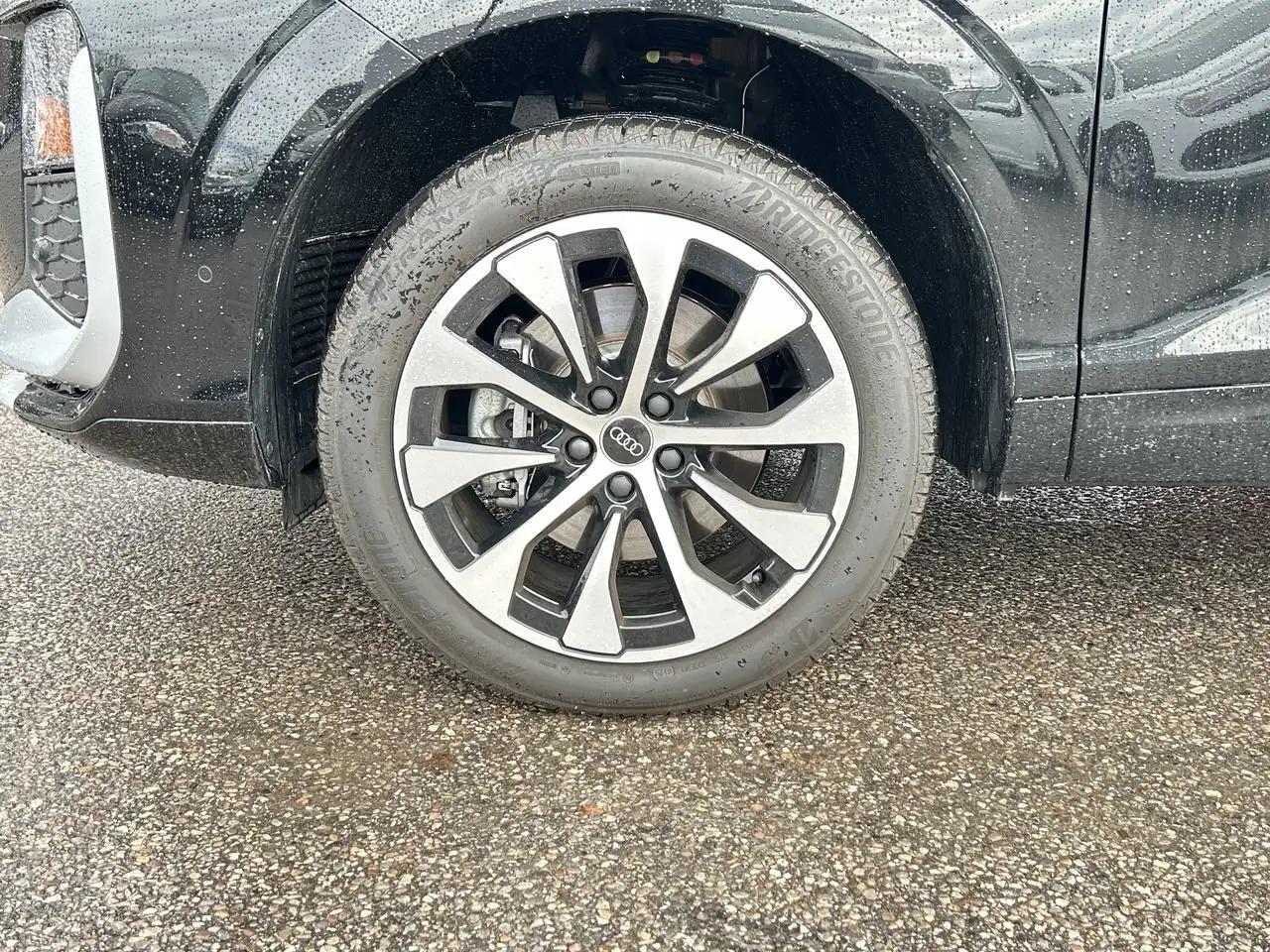 Audi Q3 снимка Audi Q3