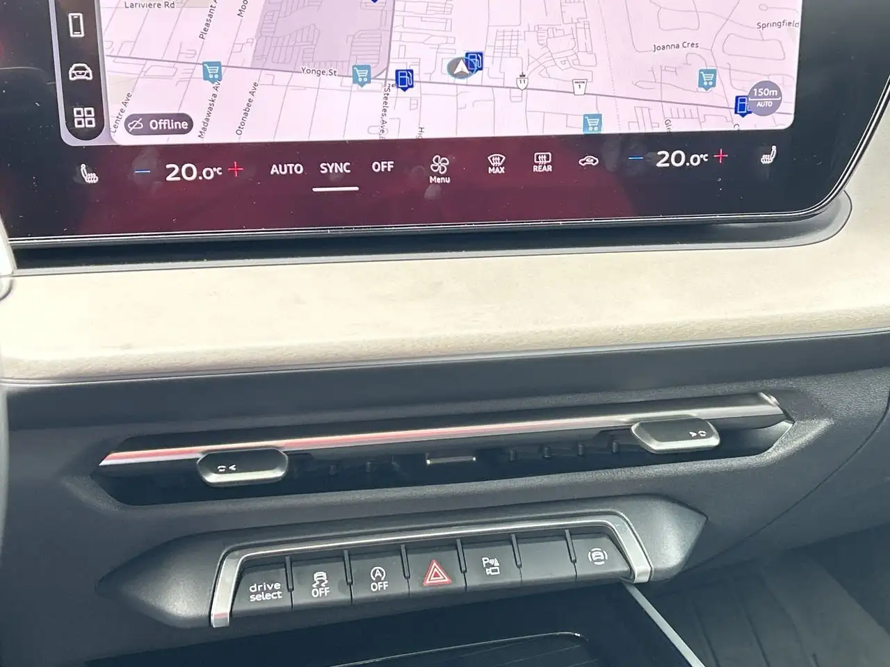 Audi Q3 снимка Audi Q3