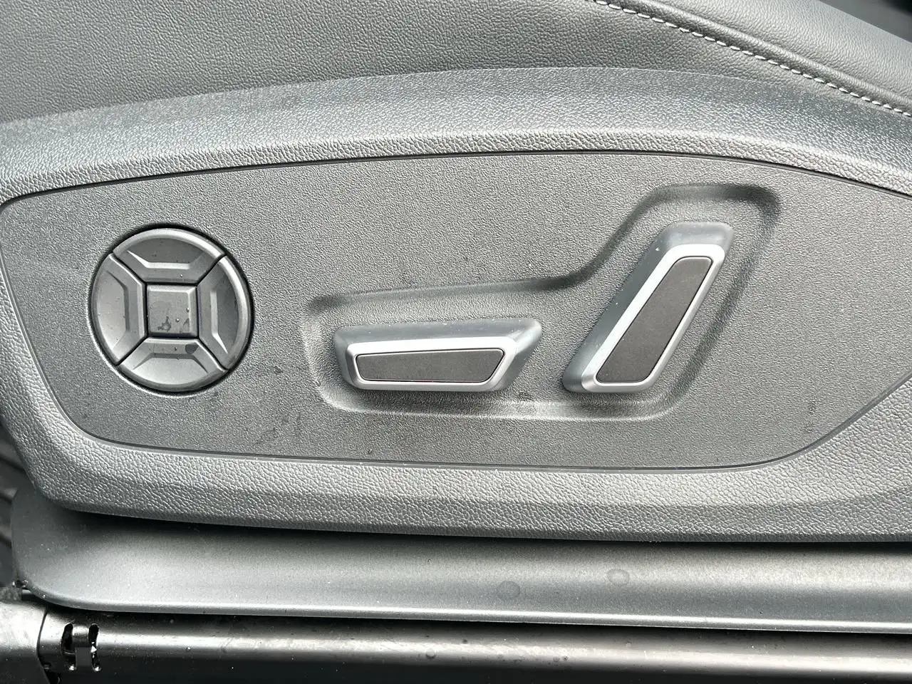Audi Q3 снимка Audi Q3