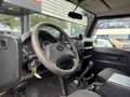 Land Rover Defender 2.4 TD HT 110" SE 122PK I NL-Auto I Airco I Radio Zwart - thumbnail 13