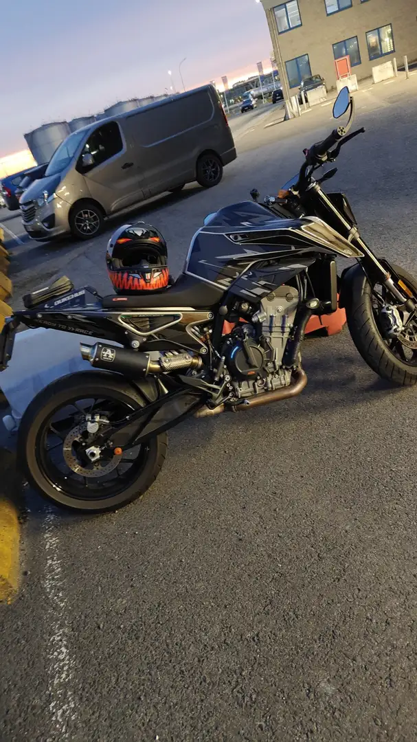 KTM 790 Duke Gri - 1