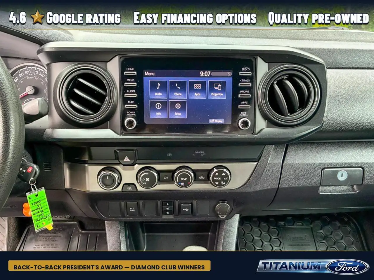 Toyota Tacoma снимка Toyota Tacoma