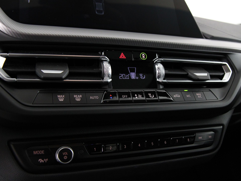 BMW 218 2 Serie Gran Coupé 218i M-Sport Pro — photo 14