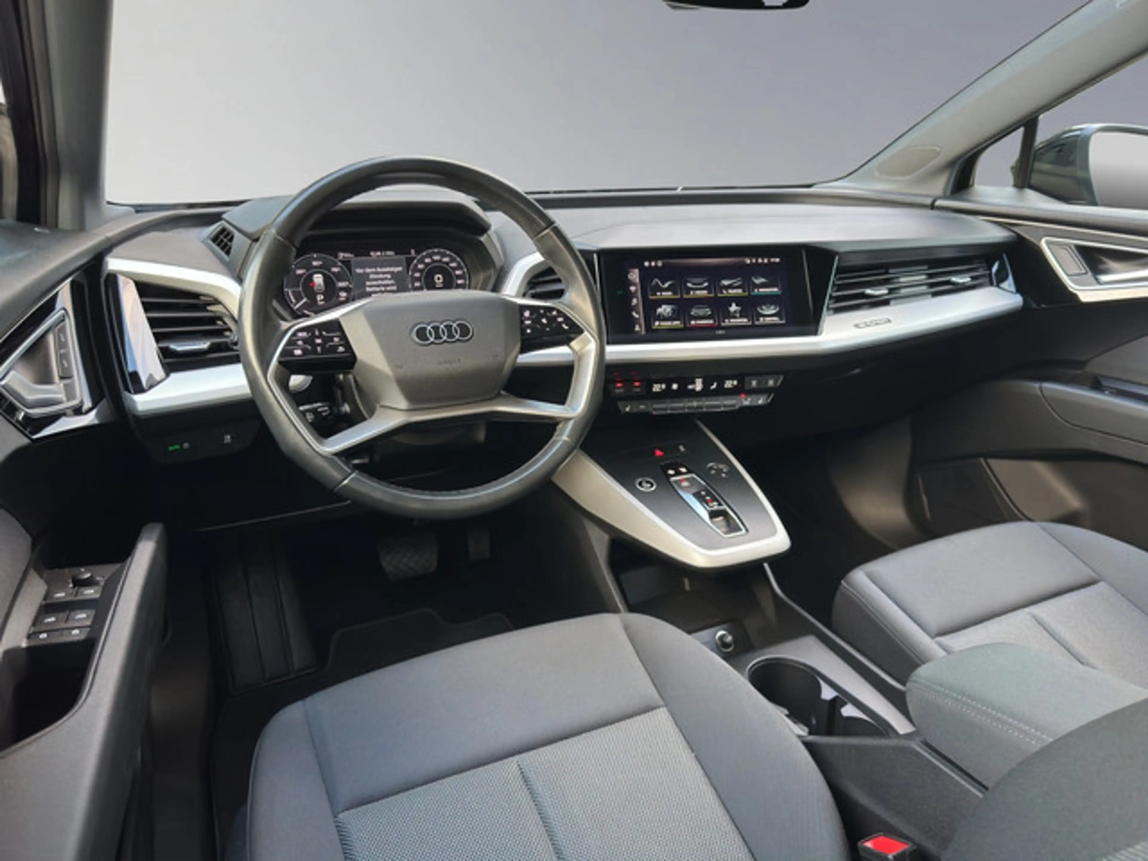 Audi Q4 e-tron 40 150 KW SHZ KAMERA AHK LED — photo 18