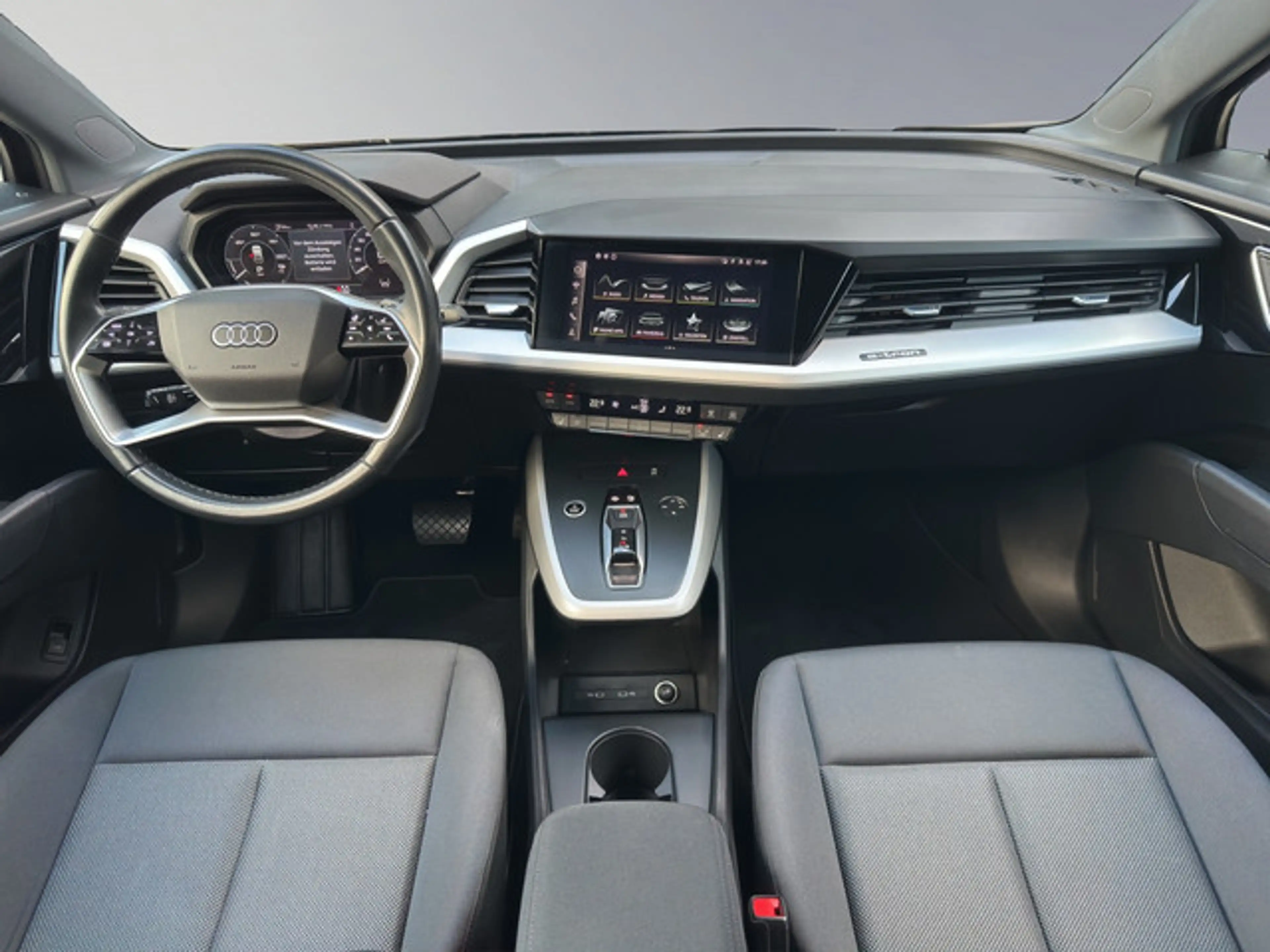 Audi Q4 e-tron 40 150 KW SHZ KAMERA AHK LED — photo 16