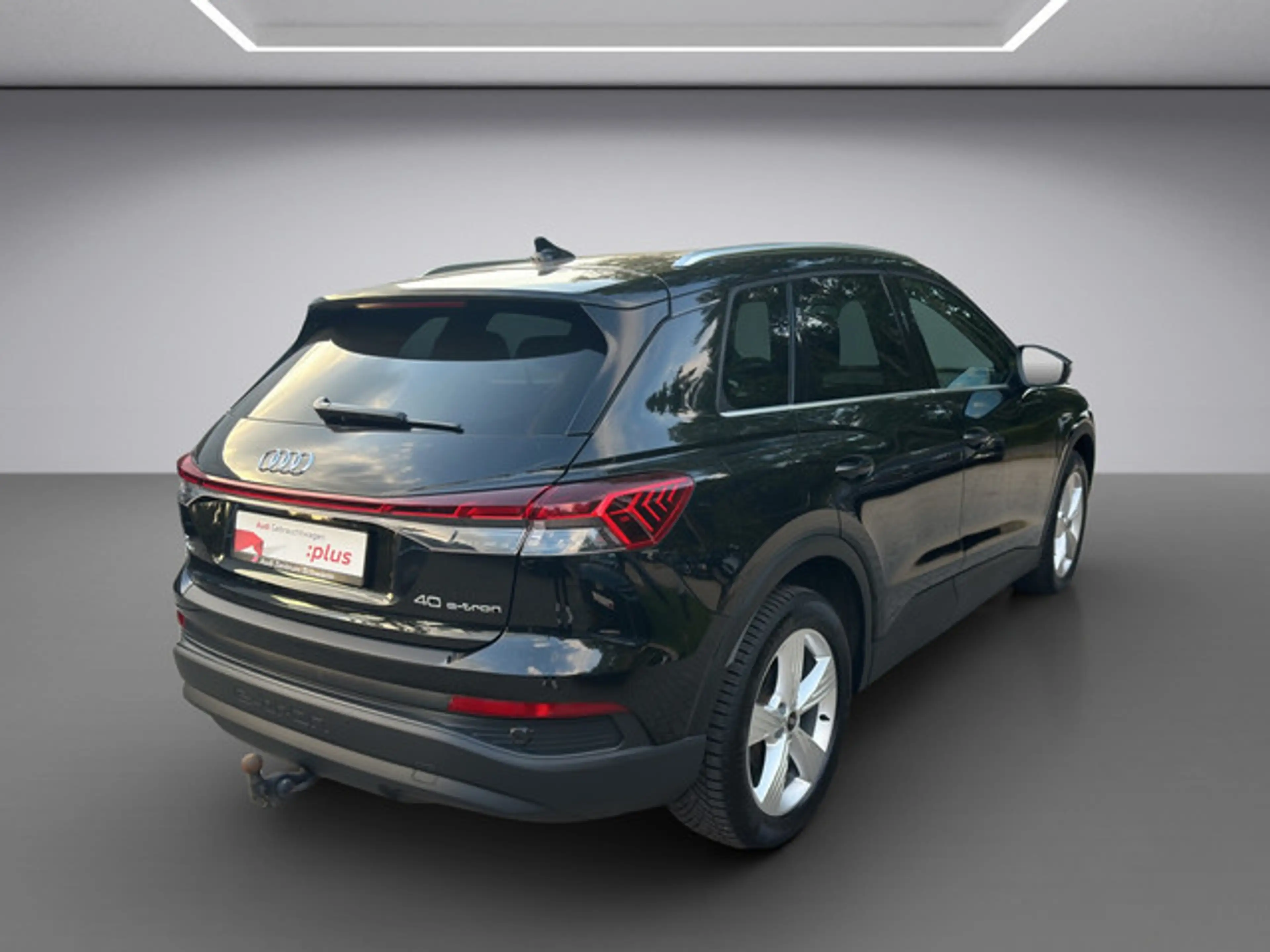 Audi Q4 e-tron 40 150 KW SHZ KAMERA AHK LED — photo 7