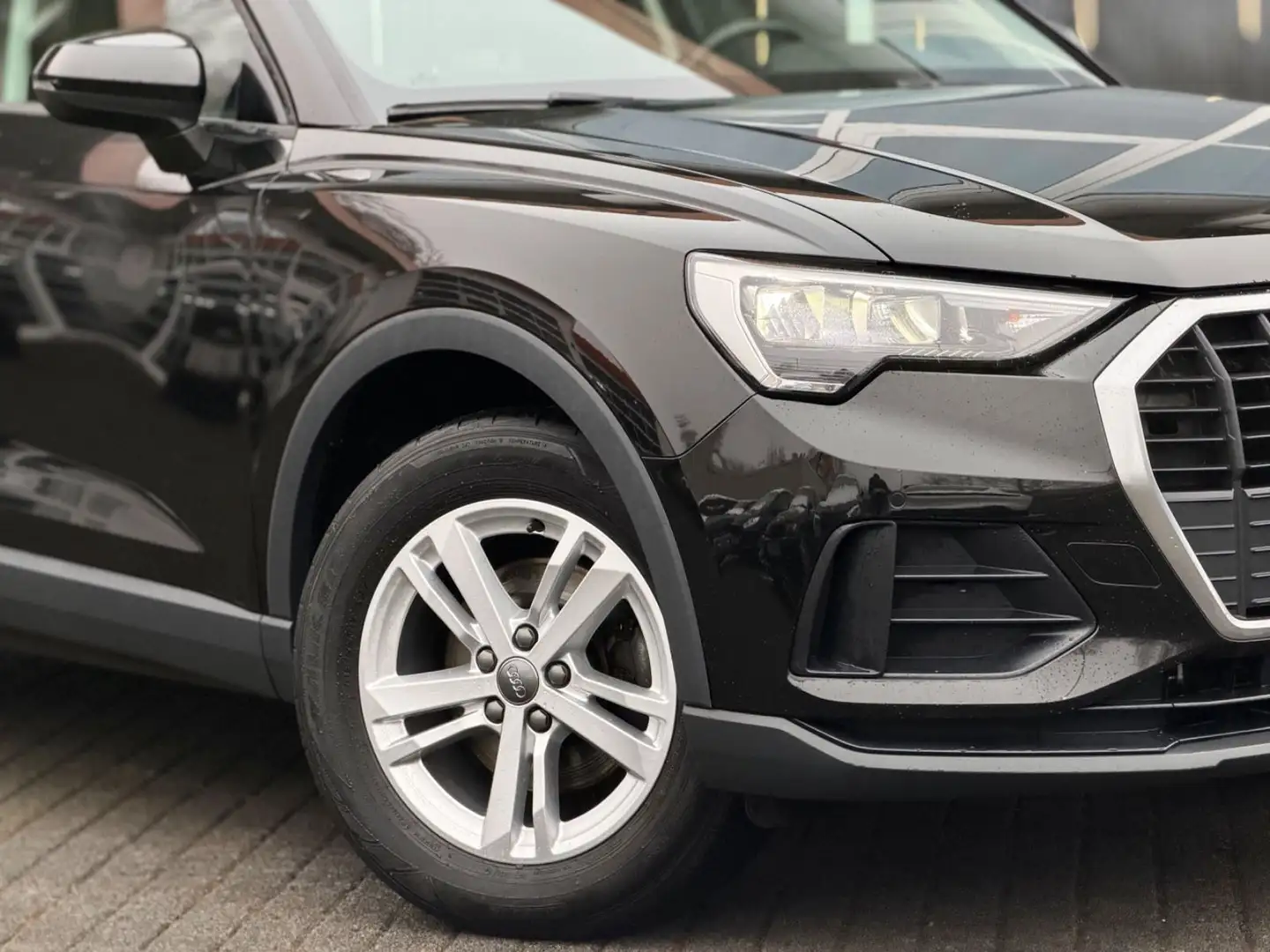Audi Q3 35 TFSI LED*Temp*Bt*Pdc*Shz*Finanzierung0%Anz Schwarz - 2