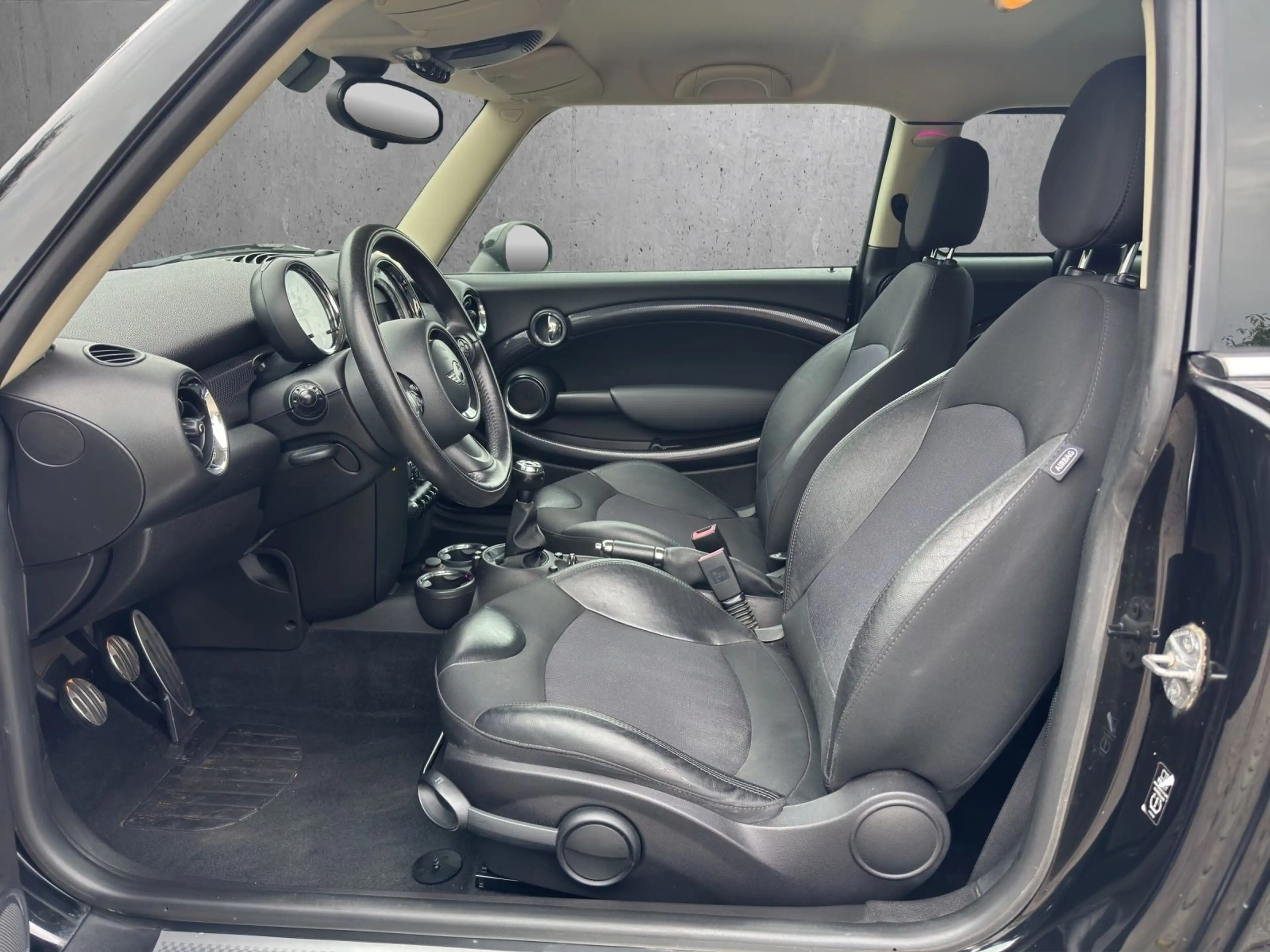 MINI Cooper SD Clubman Cooper SD Navi+Xenon+Sitzhzg — photo 10