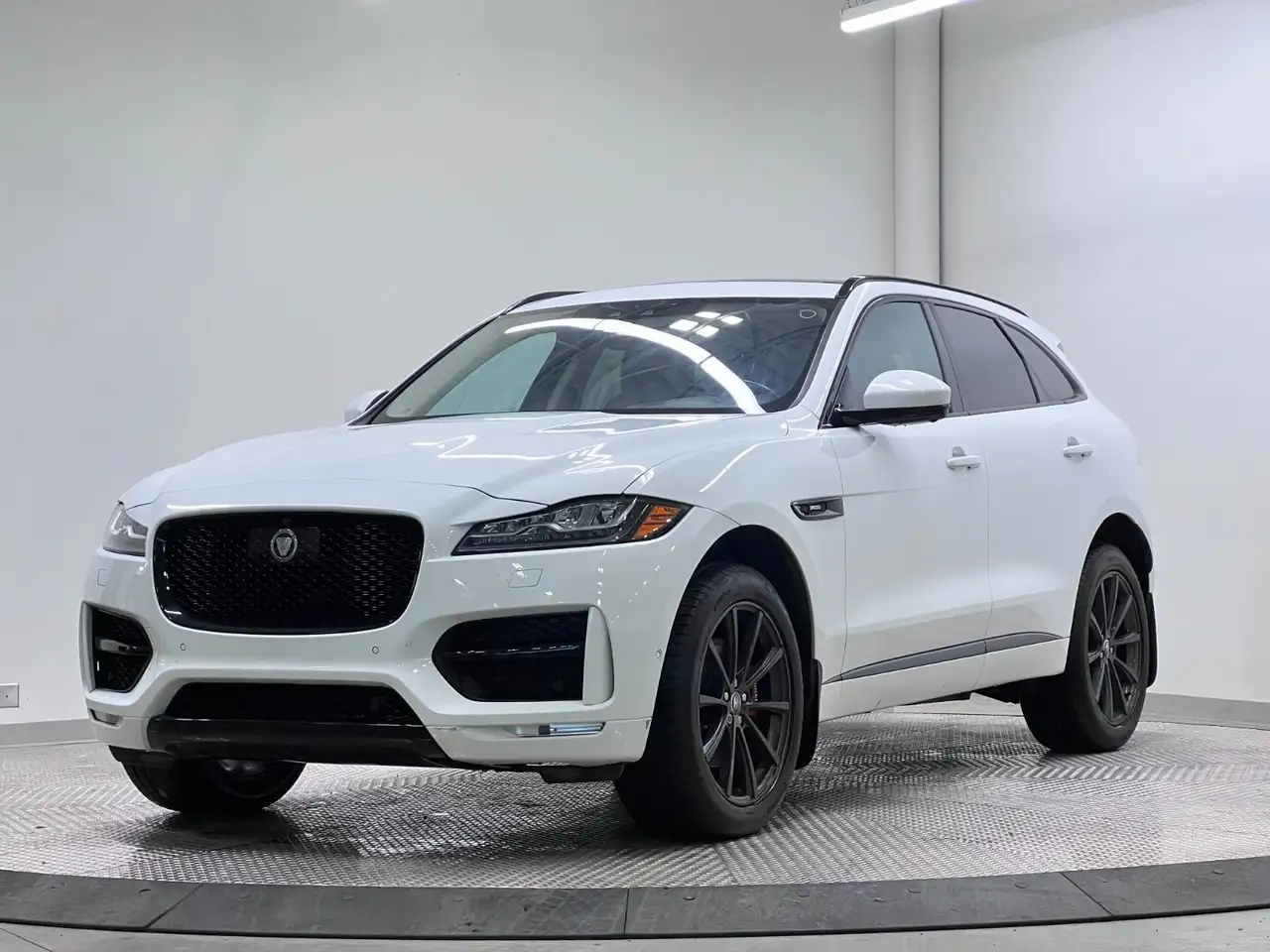 2017 Jaguar F-Pace
