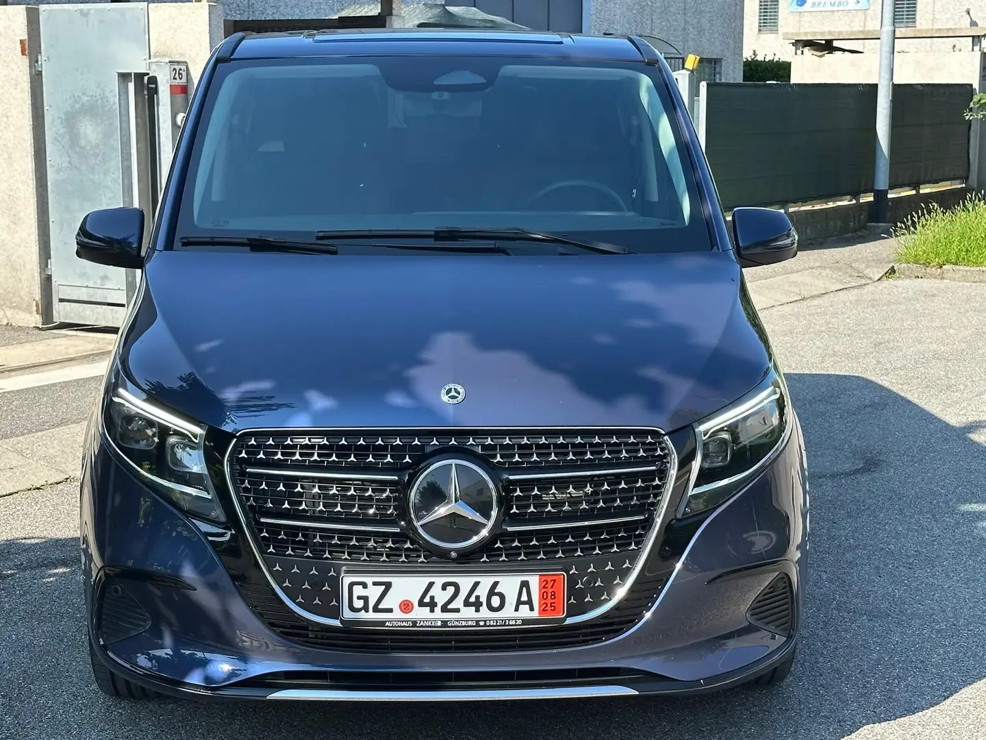 Mercedes-Benz V 220 d LONG Avantgarde auto 6POSTI KM 9.900 FULL IVA!!! Bleu - 2