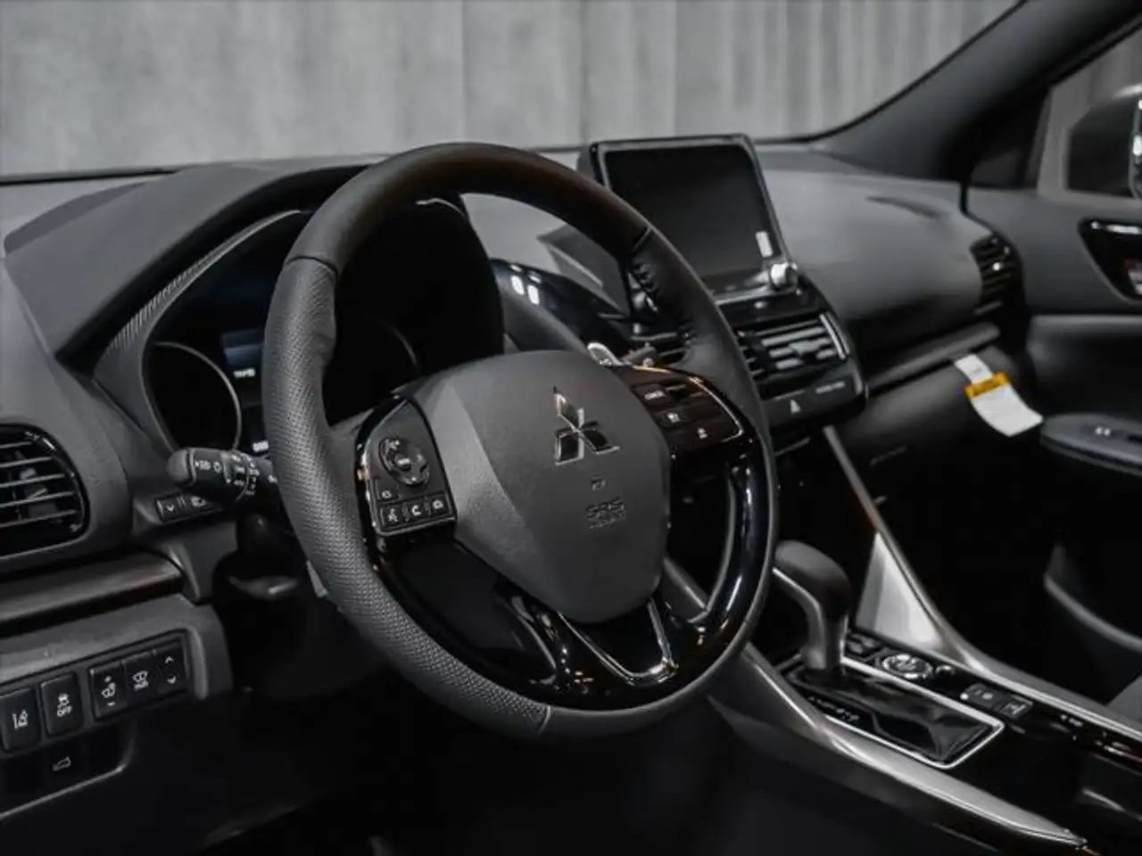 Mitsubishi Eclipse Cross снимка Mitsubishi Eclipse Cross