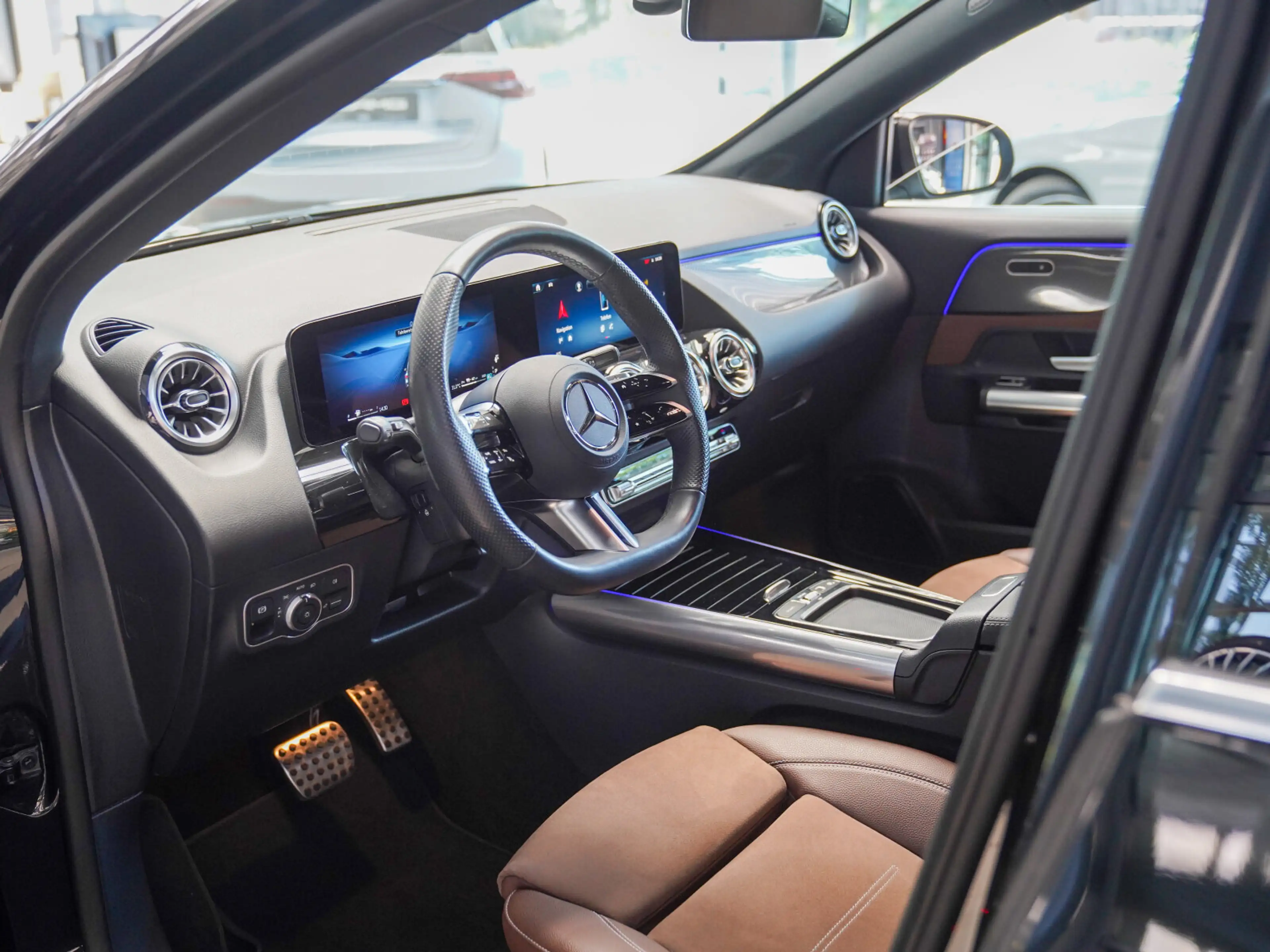 Mercedes-Benz GLA 250 GLA 250 e AMG Line bahiabraun AHK MULTIBEAM DAB — photo 16