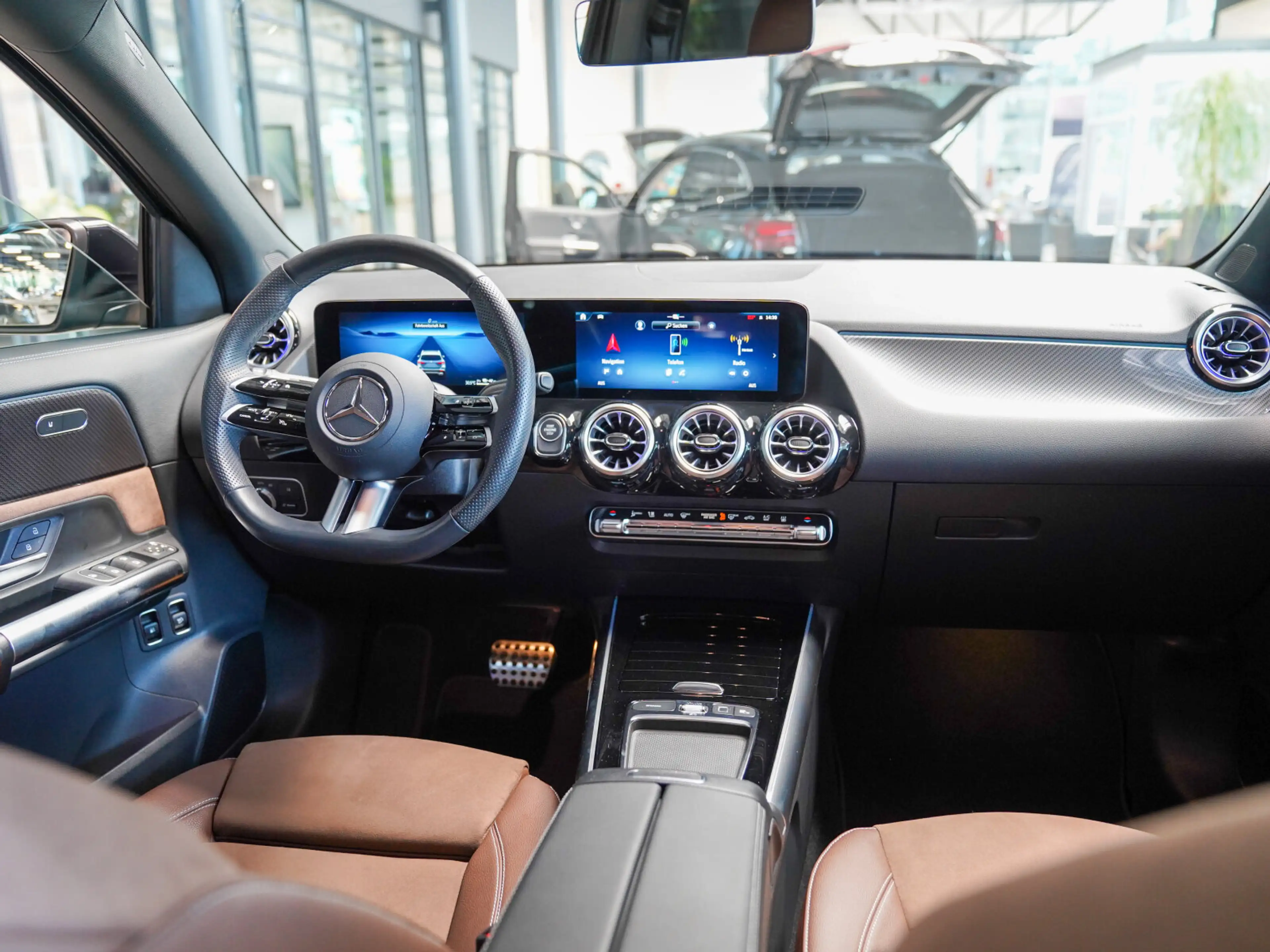 Mercedes-Benz GLA 250 GLA 250 e AMG Line bahiabraun AHK MULTIBEAM DAB — photo 15