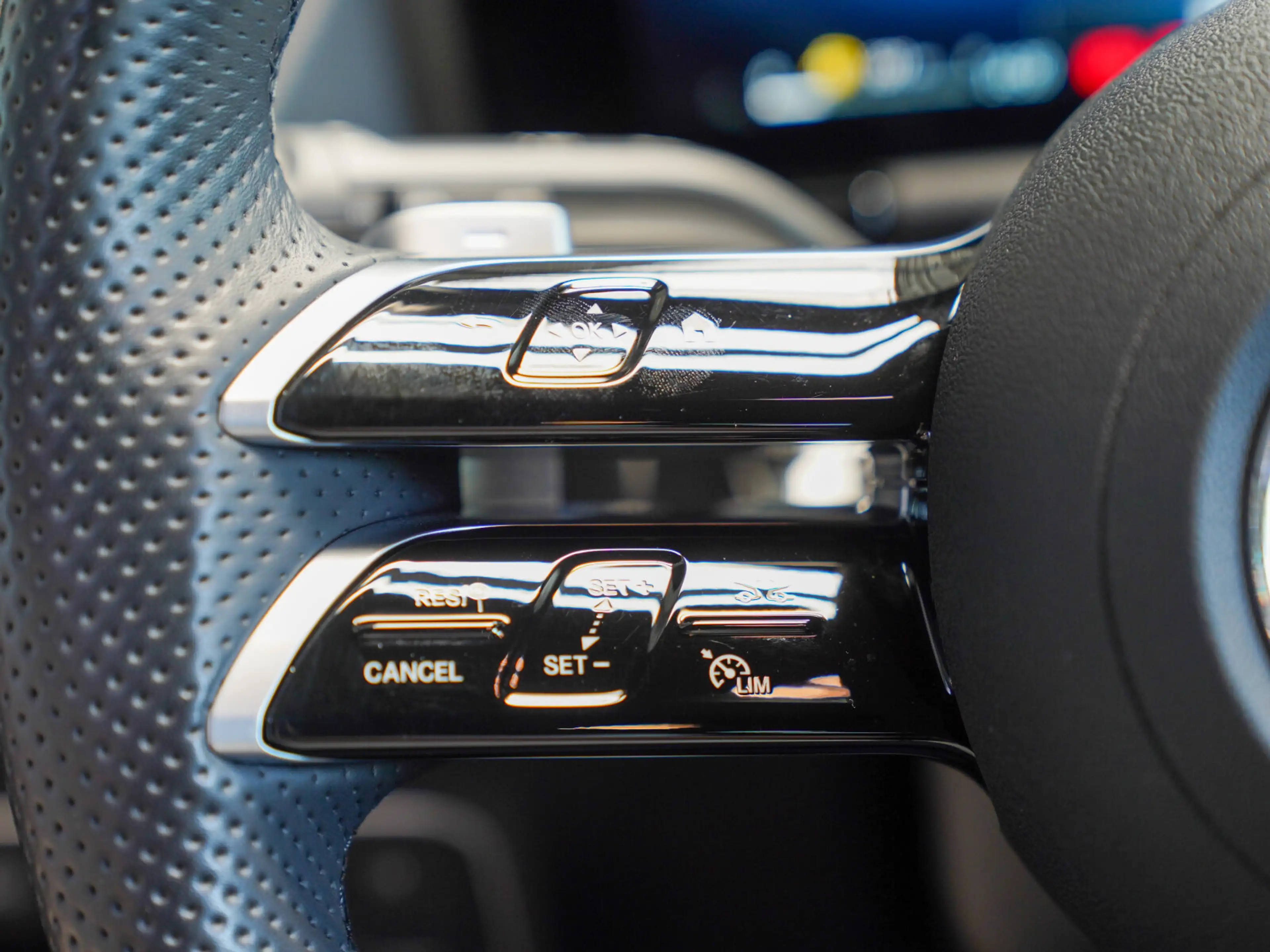 Mercedes-Benz GLA 250 GLA 250 e AMG Line bahiabraun AHK MULTIBEAM DAB — photo 19