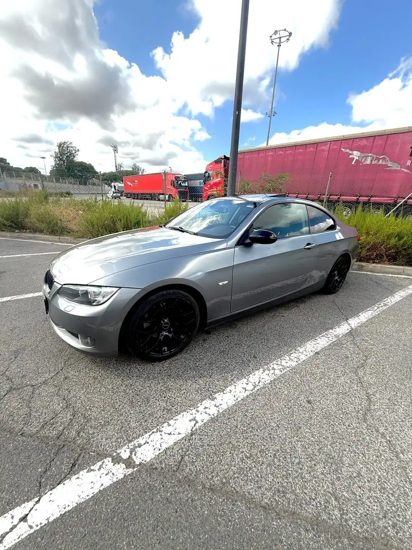 BMW 320 320d Coupé - 1