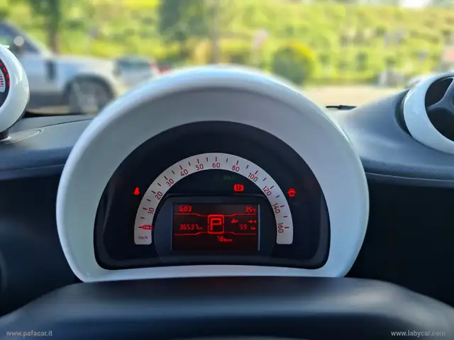 Smart Fortwo view 11