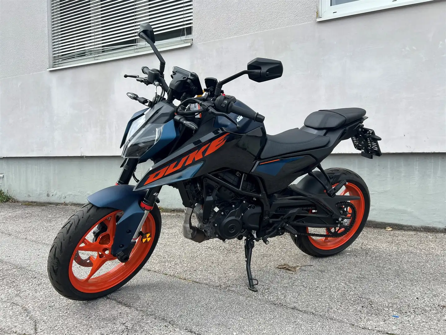 KTM 125 Duke - 1