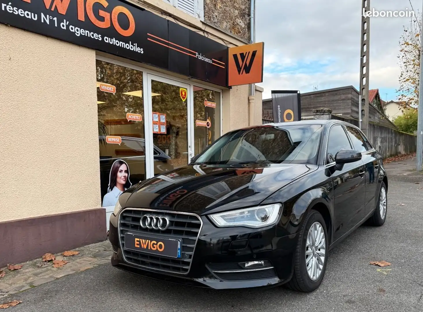 Audi A3 1.6 tdi 110 ambiente Noir - 1