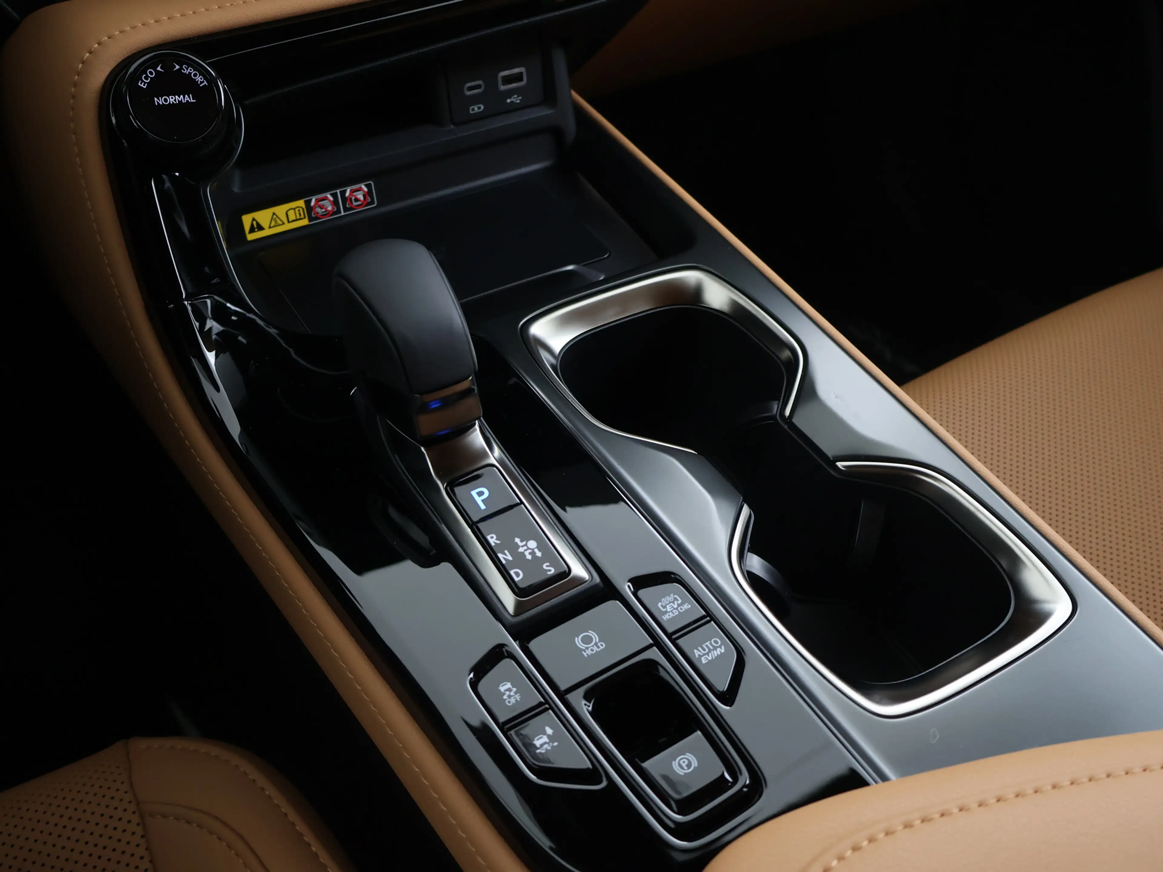Lexus NX 450h+ AWD Luxury Line | elektrisch glazen panoramadak | — photo 8