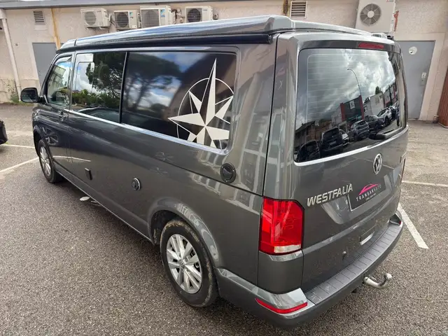 Volkswagen Transporter view 12
