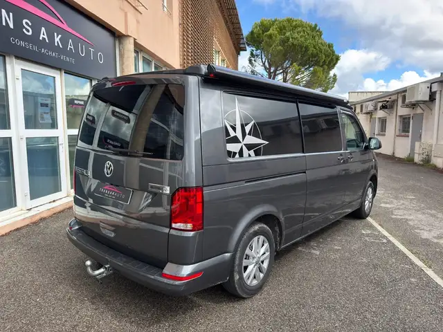 Volkswagen Transporter view 8