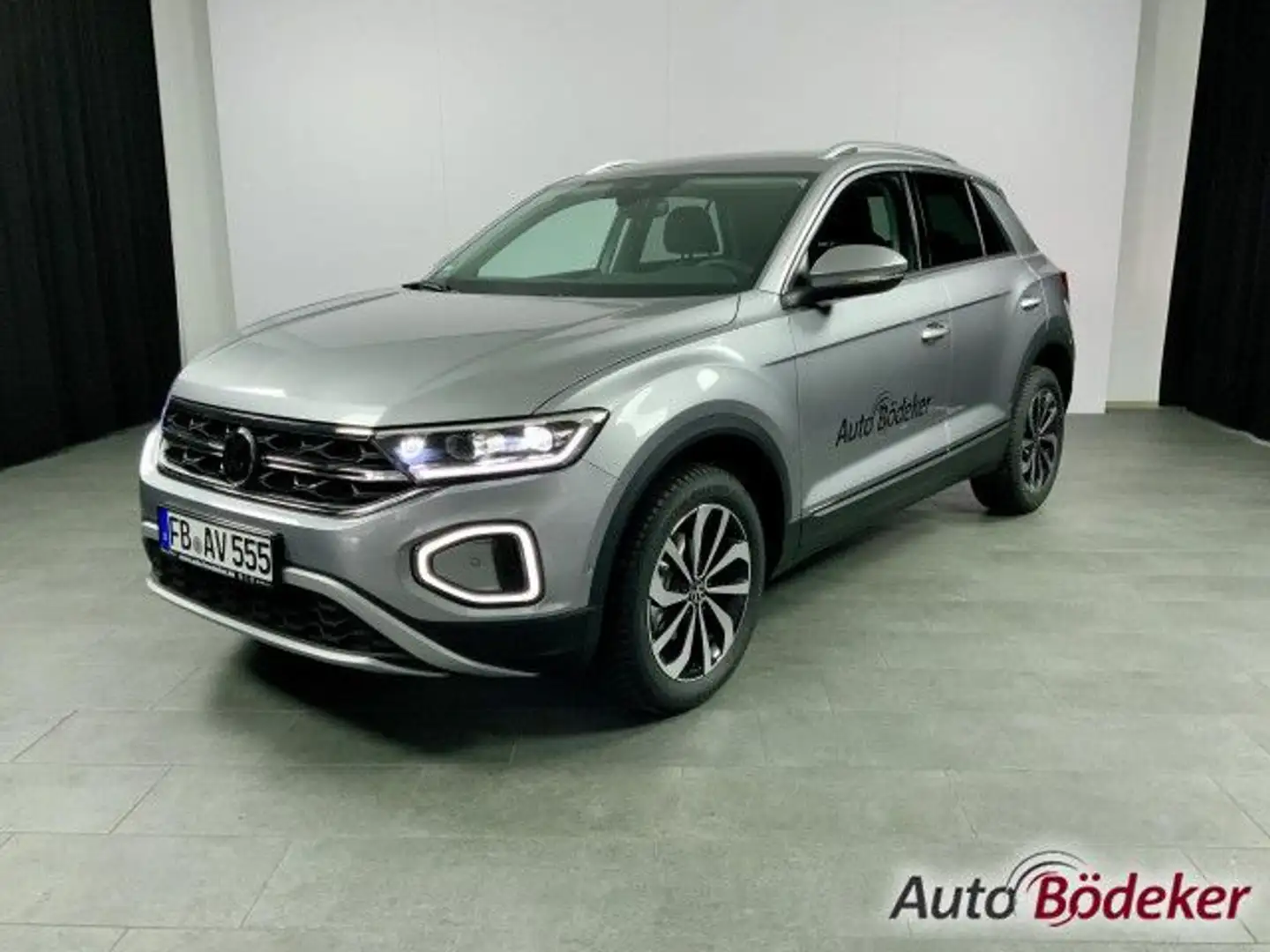 Volkswagen T-Roc 1.5 TSI DSG Style Bluetooth Navi LED Klima Silber - 2