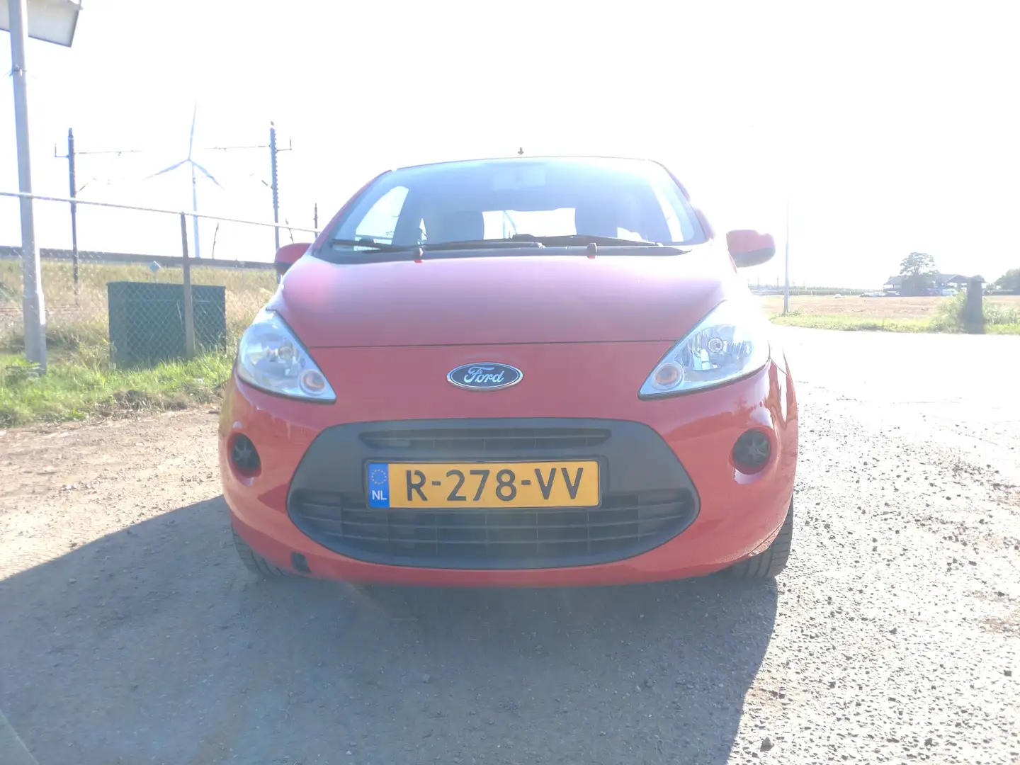 Ford Ka/Ka+ 1.2 Champions Ed s/s Airco NIEUWE APK Rood - 2