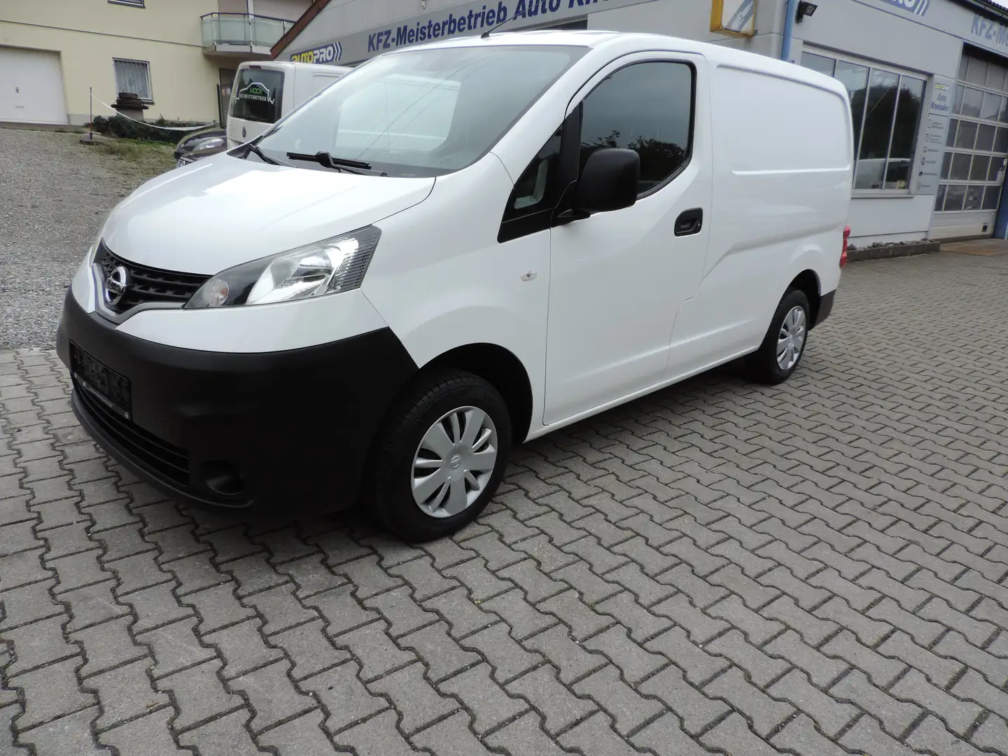 Nissan NV200 Kasten Comfort super Zustand 1 Hd Klima Kamera Weiß - 1