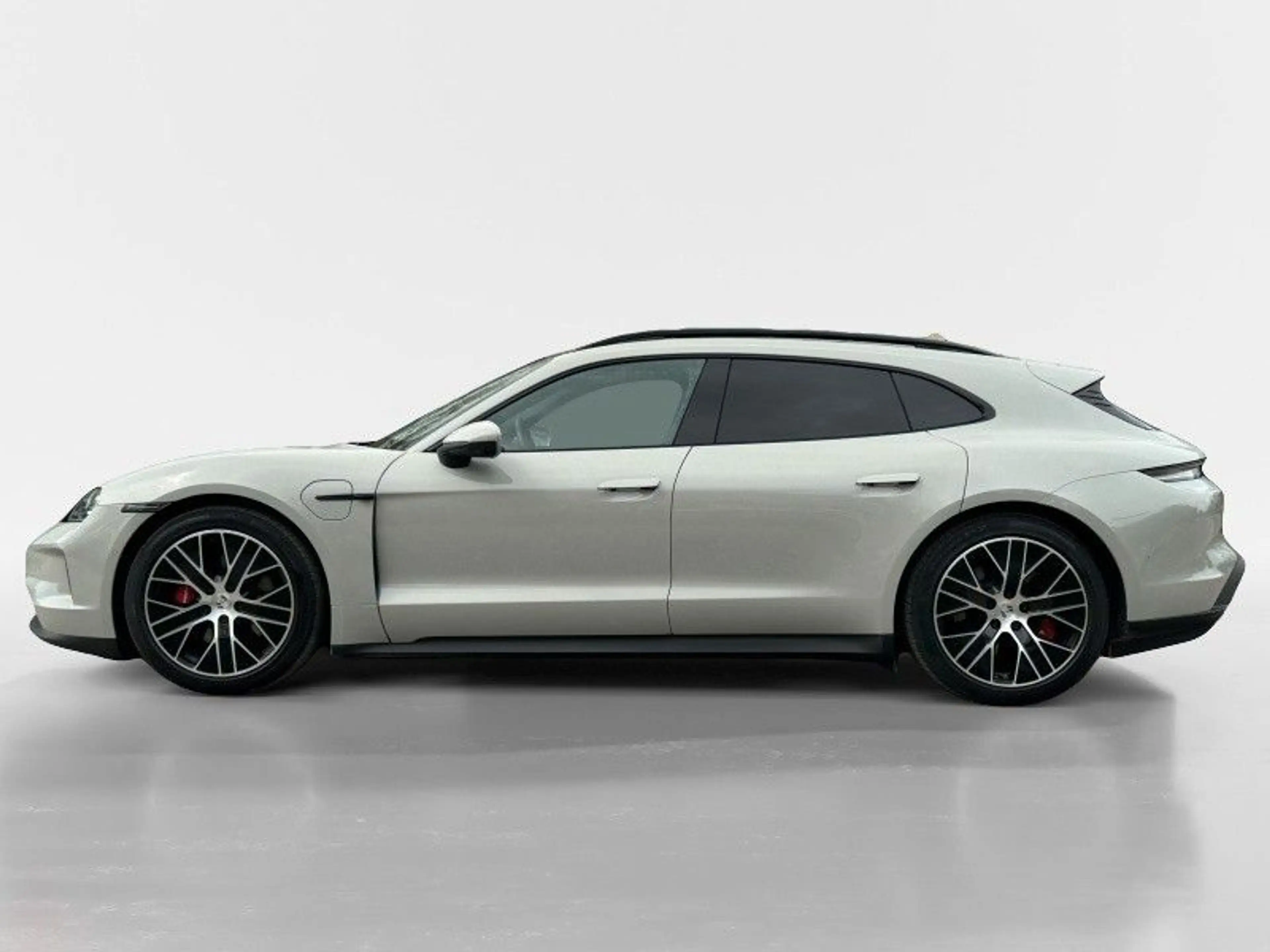 Porsche Taycan Sport Turismo 4 S — photo 3