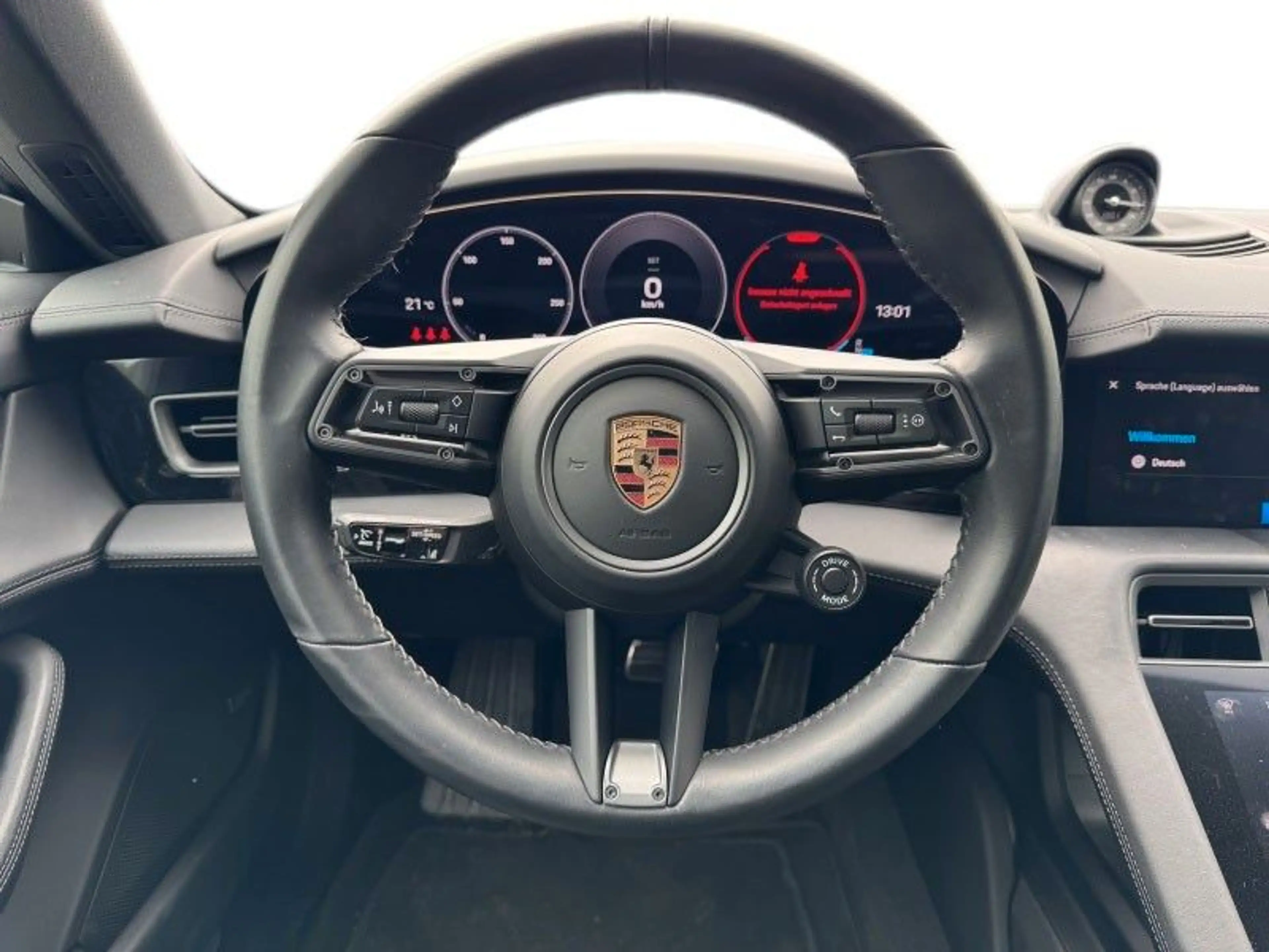 Porsche Taycan Sport Turismo 4 S — photo 11