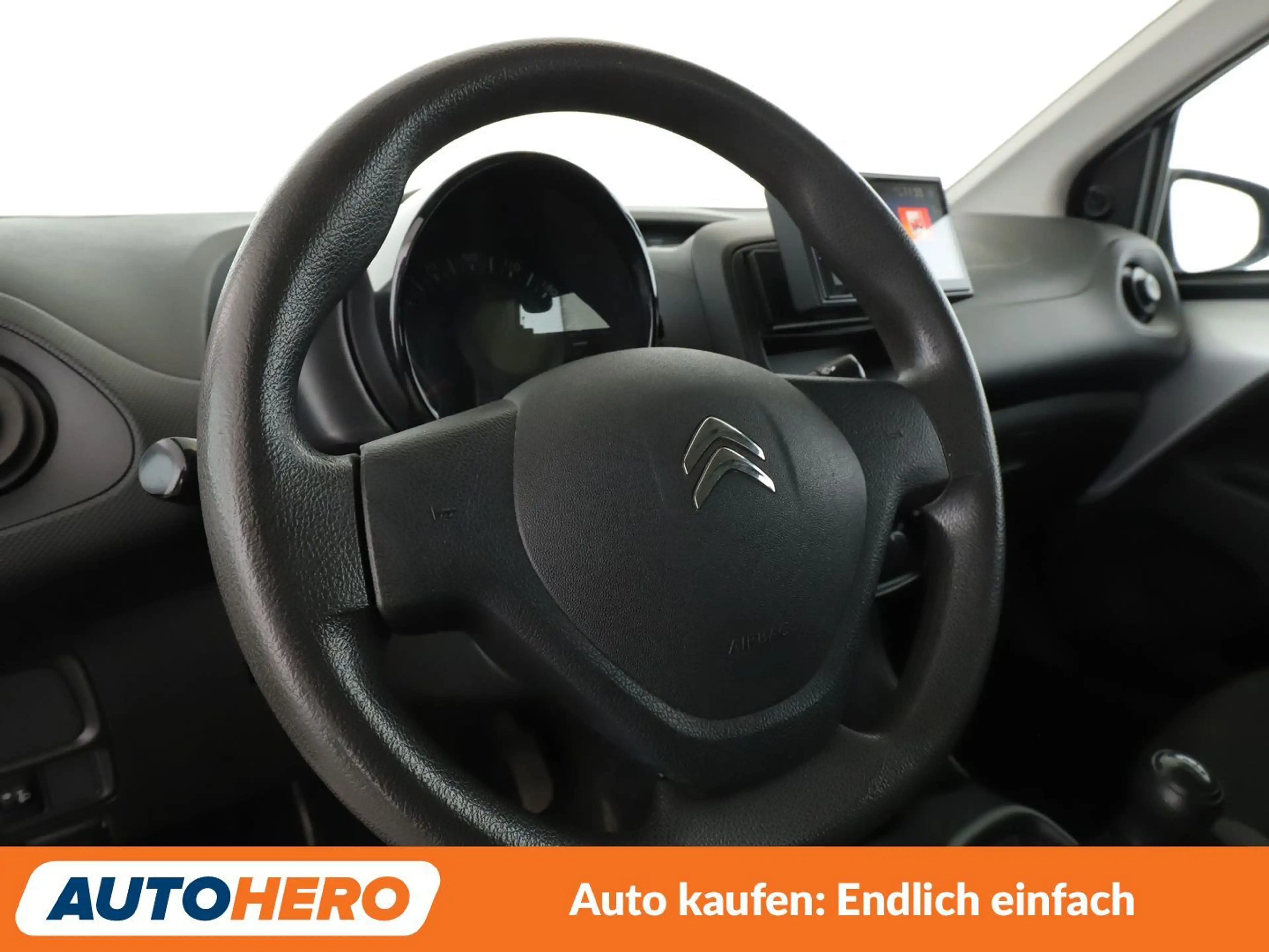 Citroen C1 1.0 VTi Live — photo 11