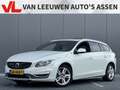 Volvo V60 2.4 D5 Twin Engine Special Edition | 2de PINKSTERD Weiß - thumbnail 1