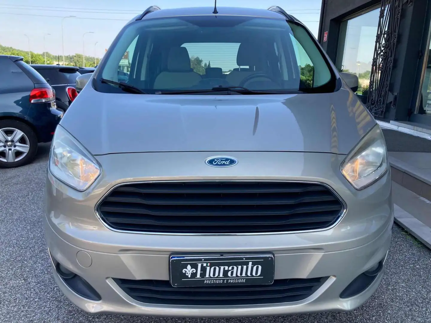 Ford Tourneo Courier 1.0 EcoBoost 100 CV Titanium Beige - 1