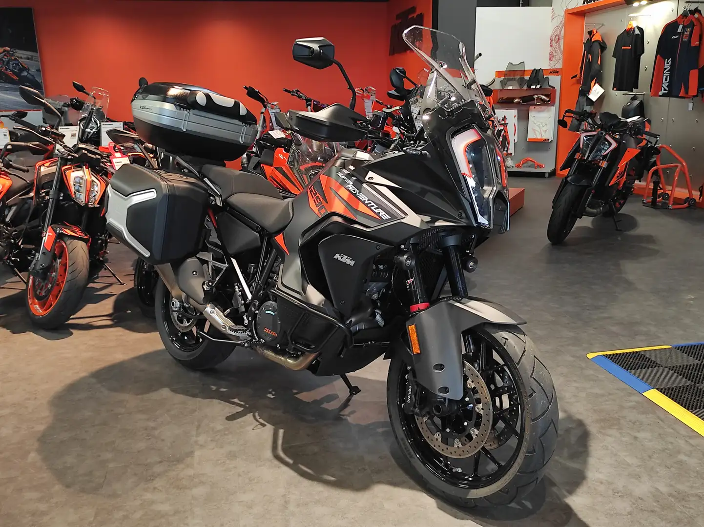 KTM 1290 Super Adventure - 1
