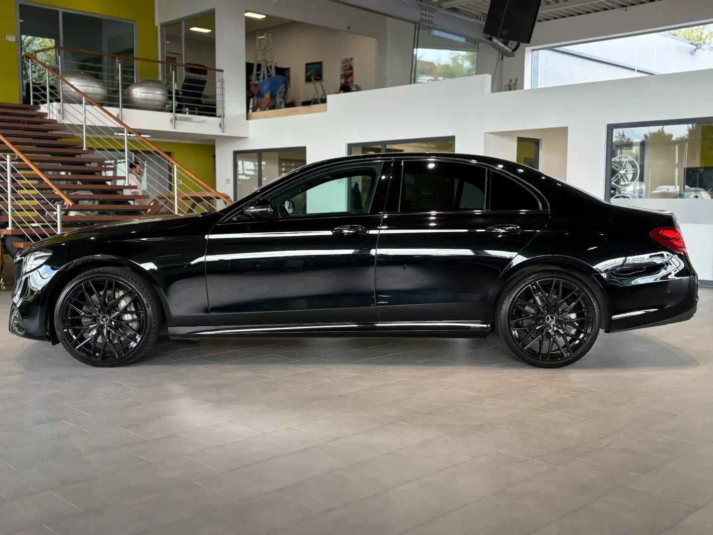 Mercedes-Benz E 400 d Burmester*Multibeam LED*360°*STDHZ* Negro - 2