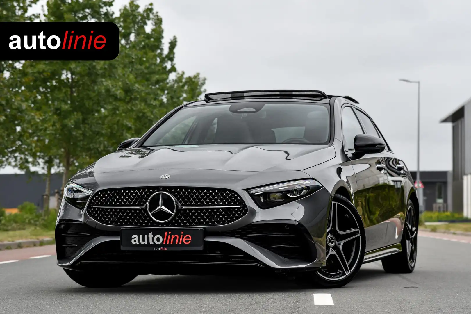 Mercedes-Benz A 180 AMG Night ed. Pano, Memory, 360, HUD, Multibeam, K Grijs - 1