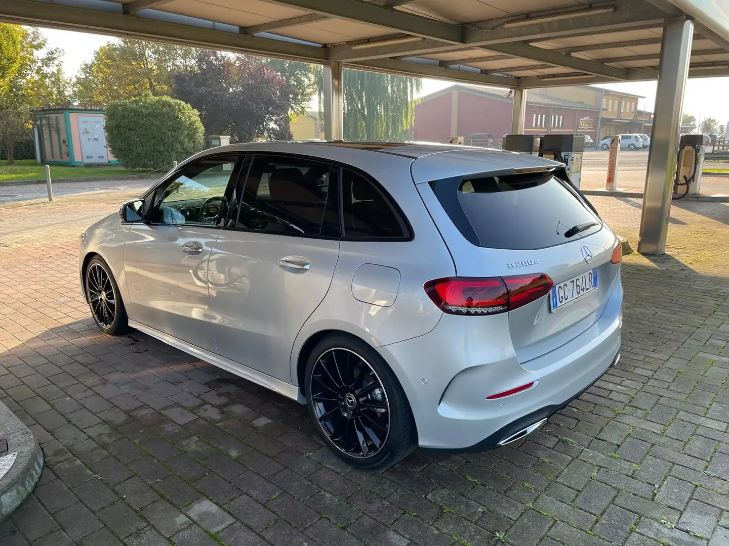 Mercedes-Benz B 200 Classe B200d - W247 2021 Premium auto Argento - 2