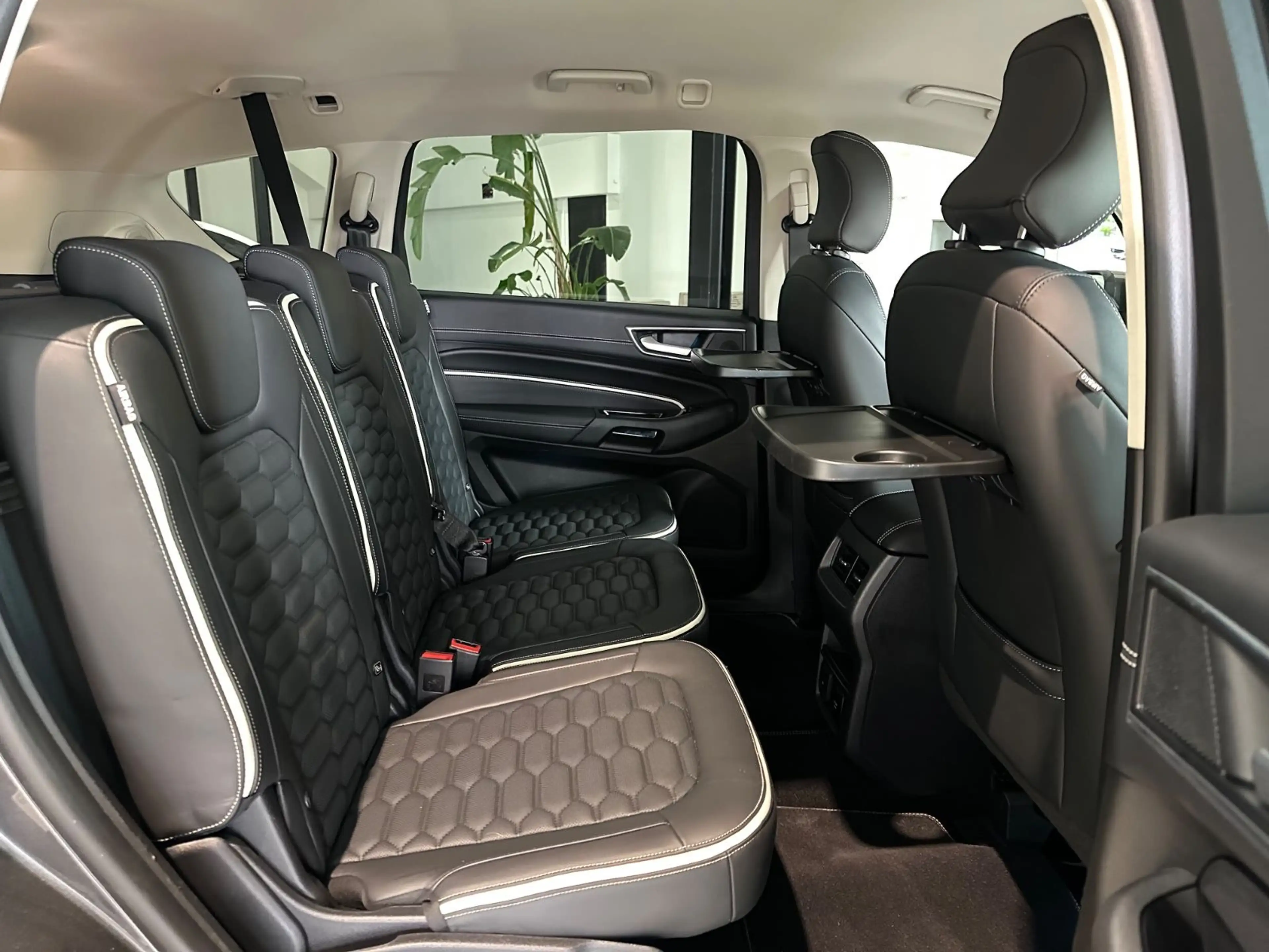 Ford S-Max 2.0 Vignale*4x Verfügbar,ACC,Standheizung* — photo 14