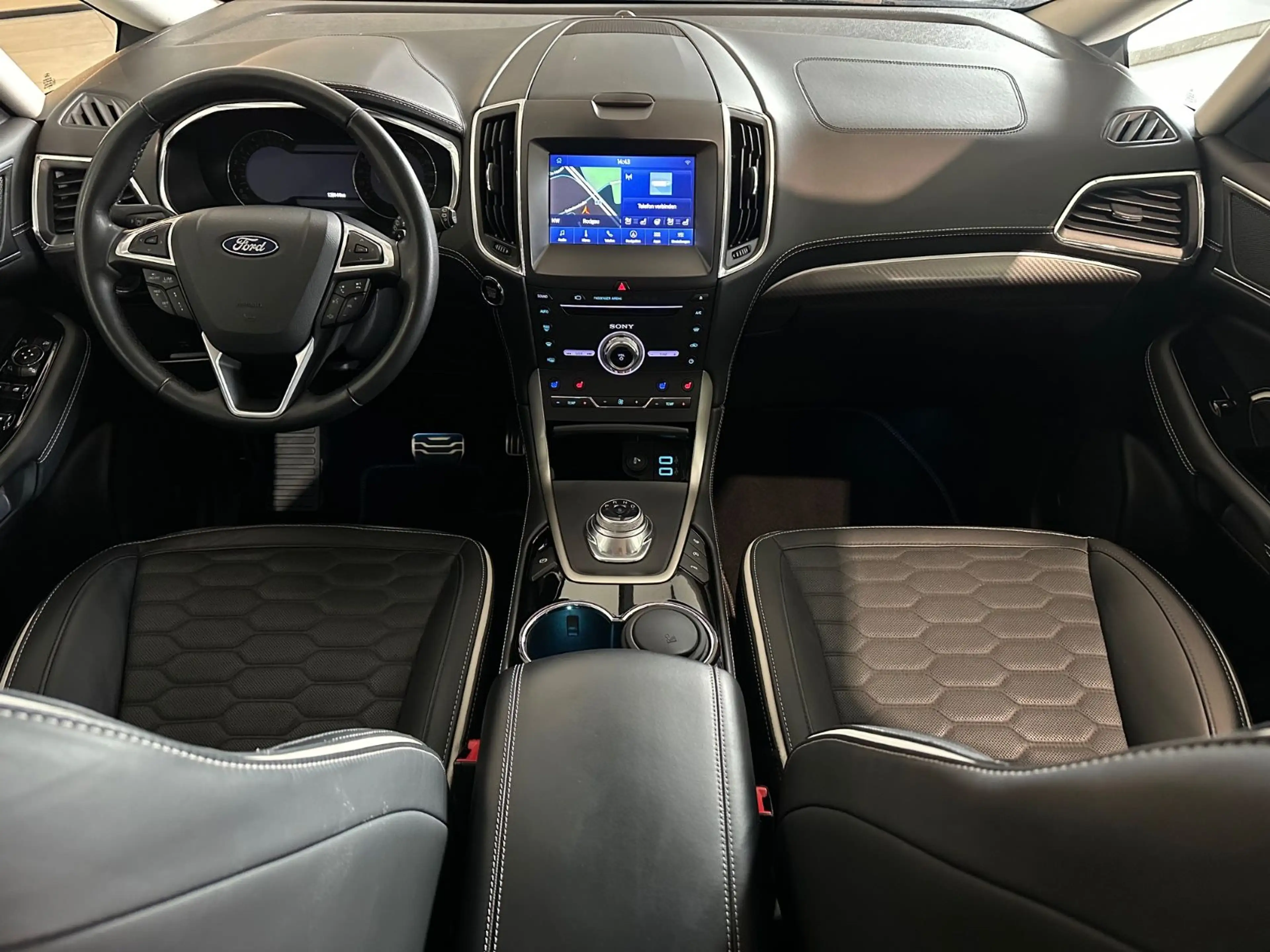 Ford S-Max 2.0 Vignale*4x Verfügbar,ACC,Standheizung* — photo 13